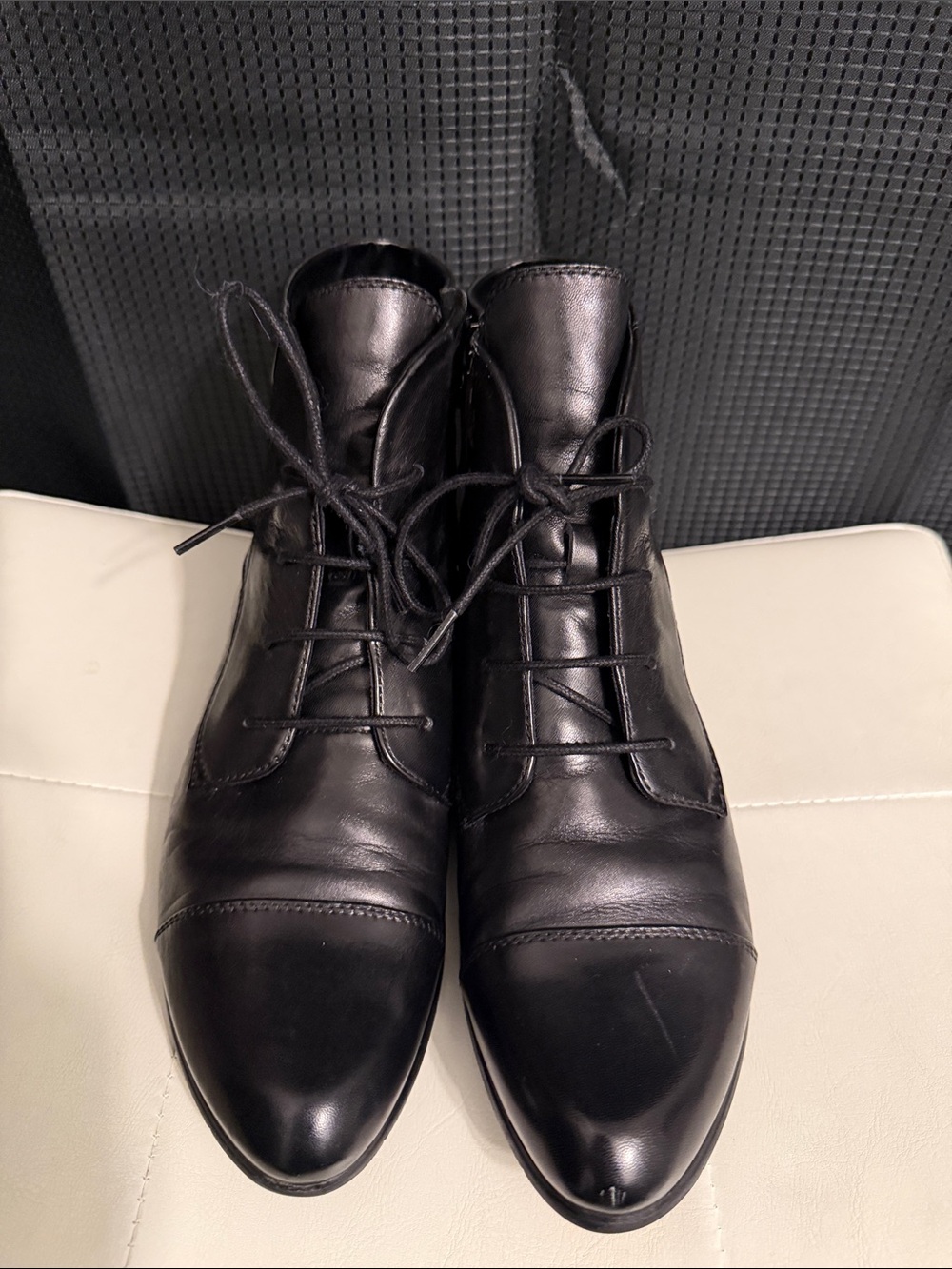 Women’s Regarde Le Ciel Black Stefani 123 Leather Lace-Up Booties Sz 40